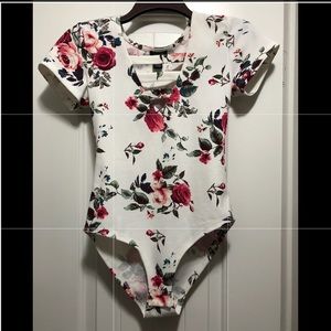 🌸Floral Bodysuit🌸